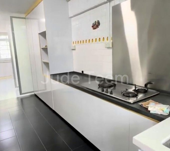 3 Room (3NG) HDB for Rent in  195 Bishan Street 13 - Image 1